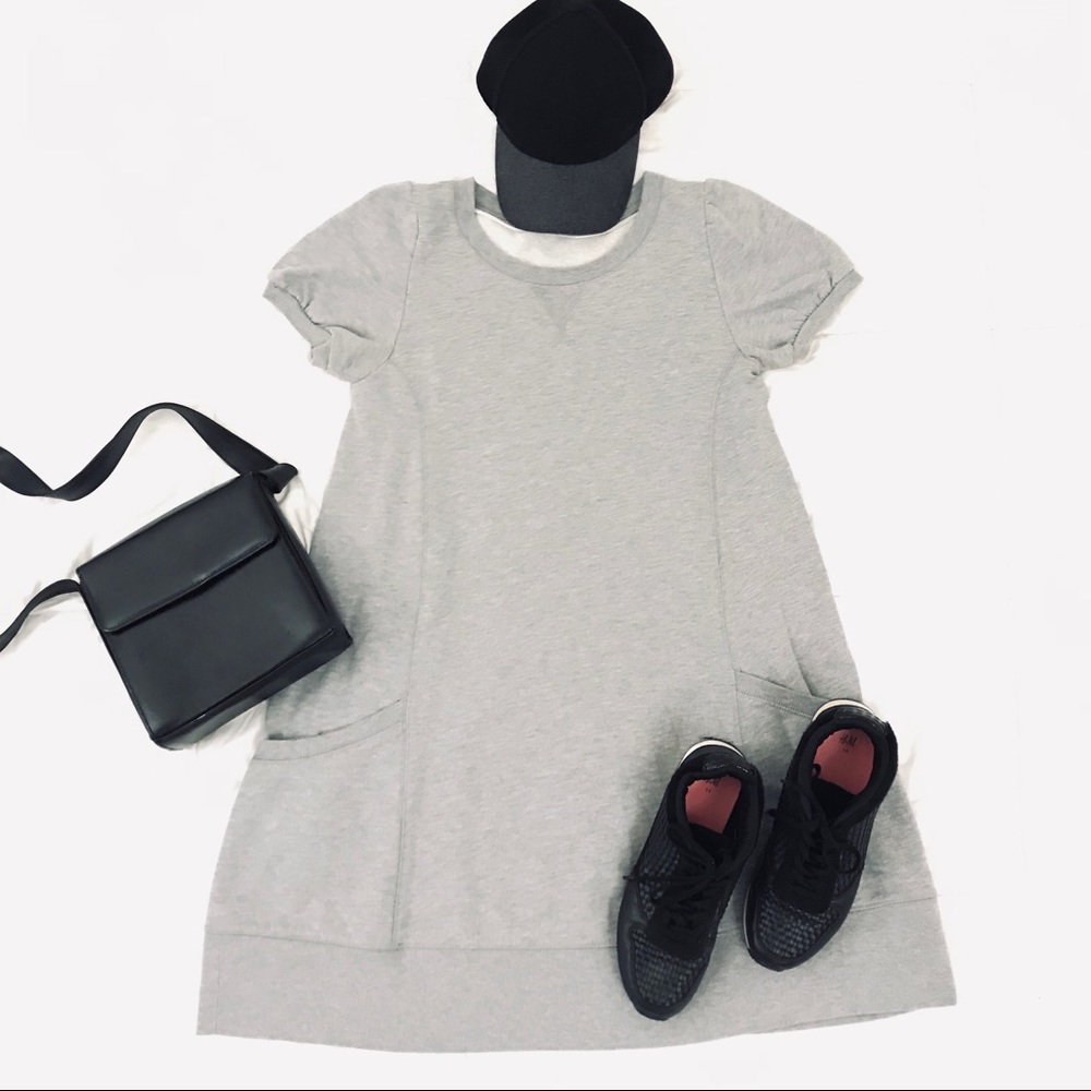 H&M Sweater Dress with Gathered Sleeves Size 6